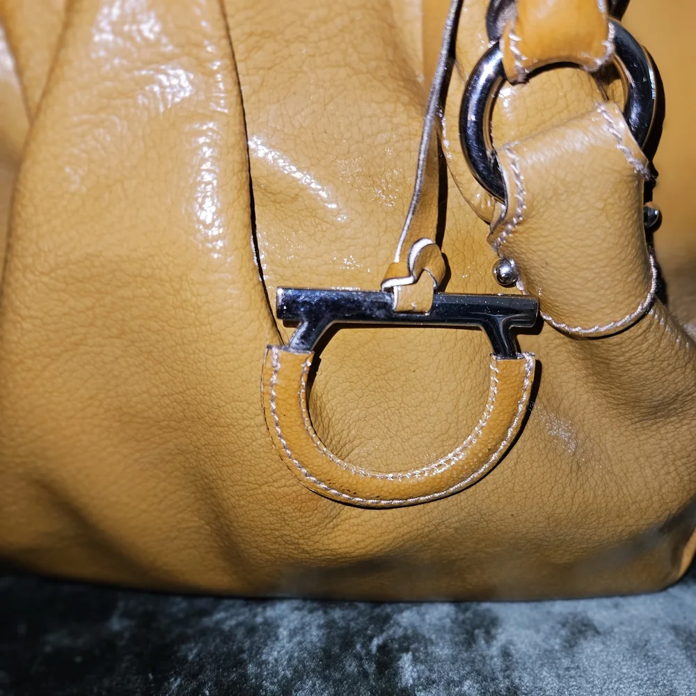 Salvatore Ferragamo Tan Leather Satchel with Structured Design - Picture 2 of 7